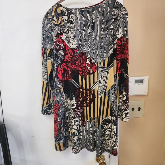 Attitudes by Renee Global Illusions Yummy Jersey Tunic Women's Top  .Size M - Picture 3 of 5